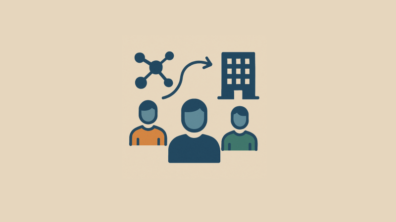 De transitie van een organisatie weergegeven, met drie personages en een netwerkicoon die voort bewegen richting een kantoorgebouw.